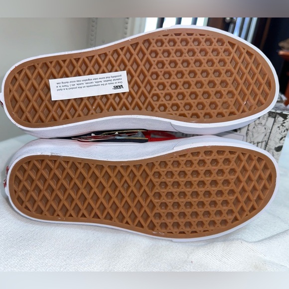 Vans Captain Marvel SK-8 HI shoes - Picture 5 of 5